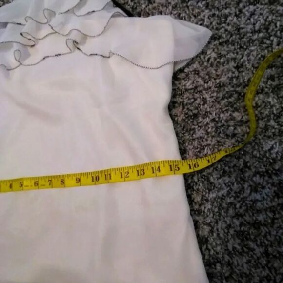 Halterneck top Sz S  - Picture 8 of 9